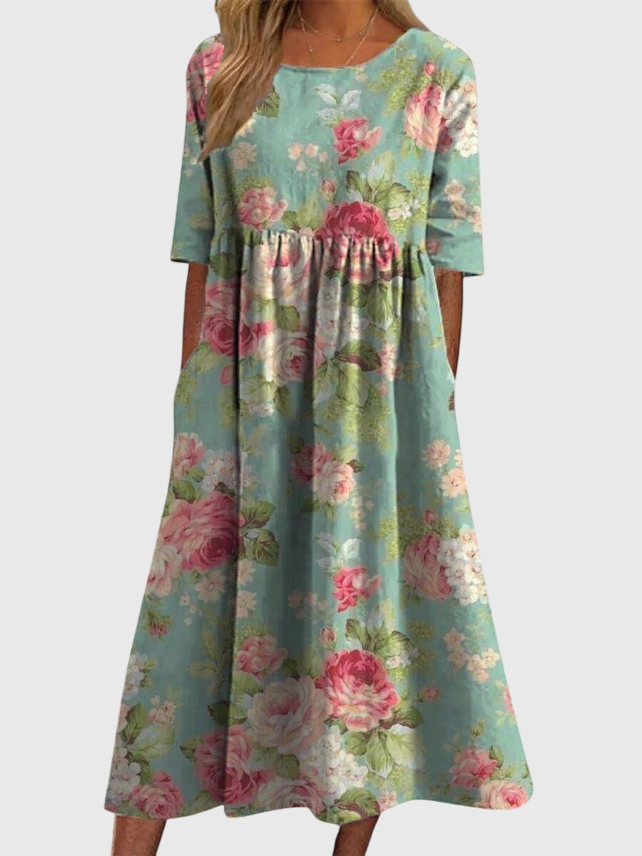 Suzan | Flattering Dress